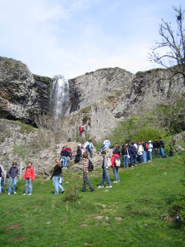 La cascade de D�roc -- Cliquez pour voir l'image en entier